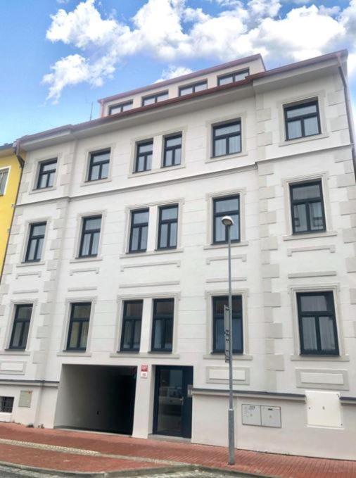 Rezidence Weisovka Apartment Ceske Budejovice Luaran gambar